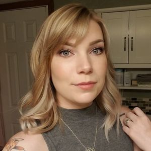 Meet your Posher, Cierra